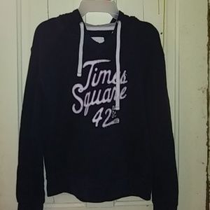 Navy blue Aéropostale pullover hoodie